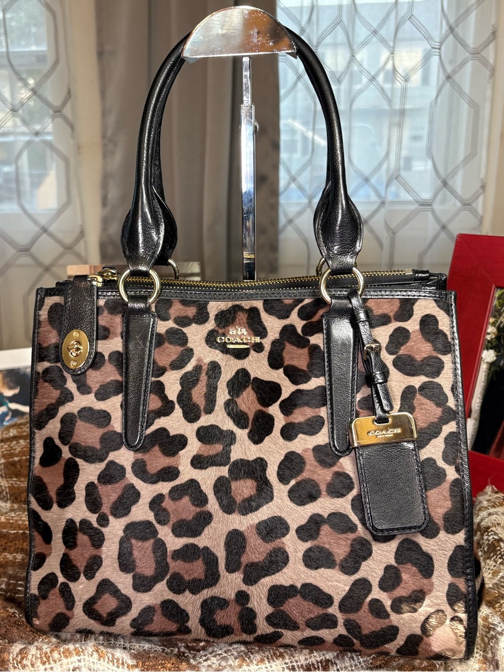 Coach Leopard Print Calf Hair Crossbody Carryall 3 Compartment Twistlock Handbag - Picture 2 of 16